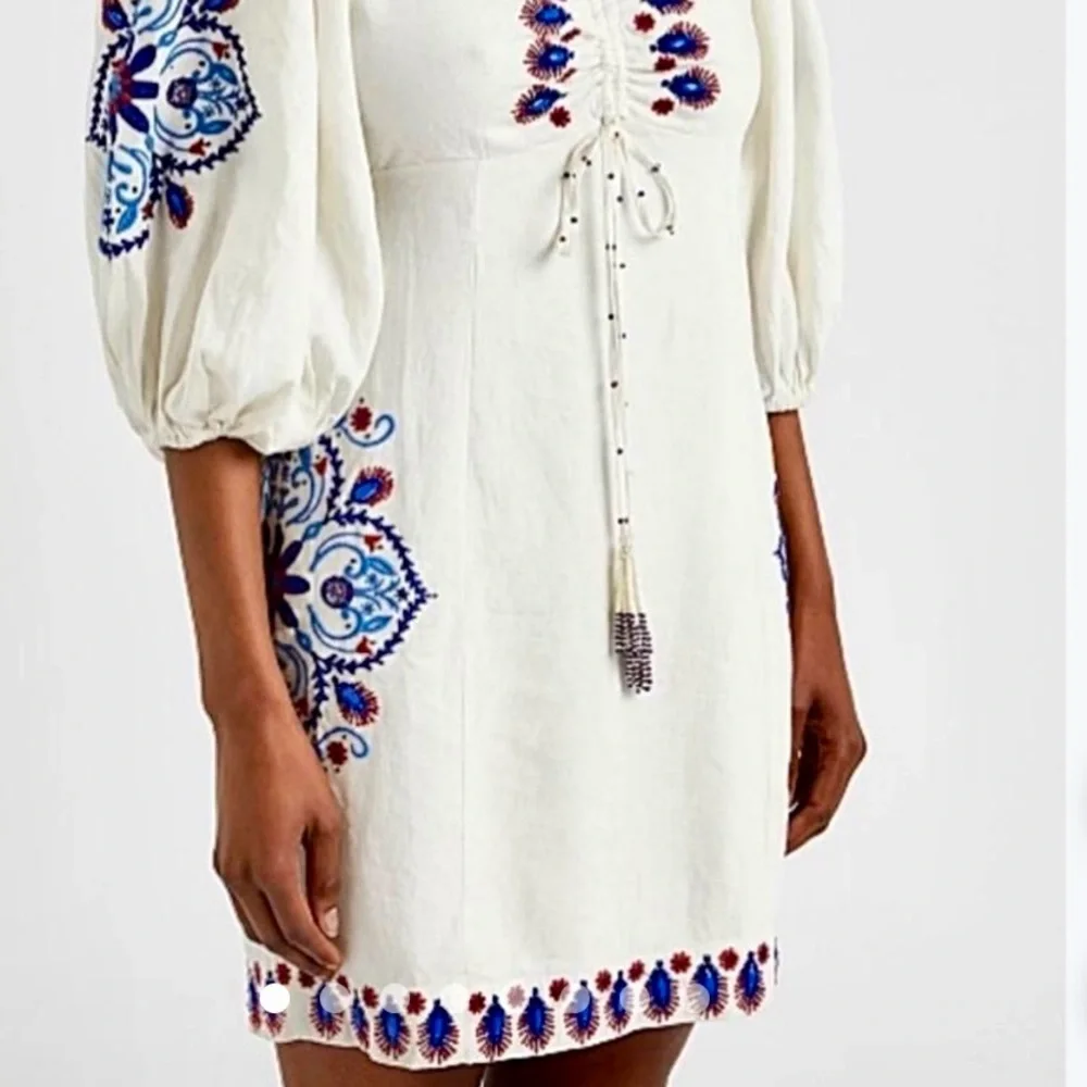 Farm Rio Embroidery Linen Mini - Picture 12 of 13